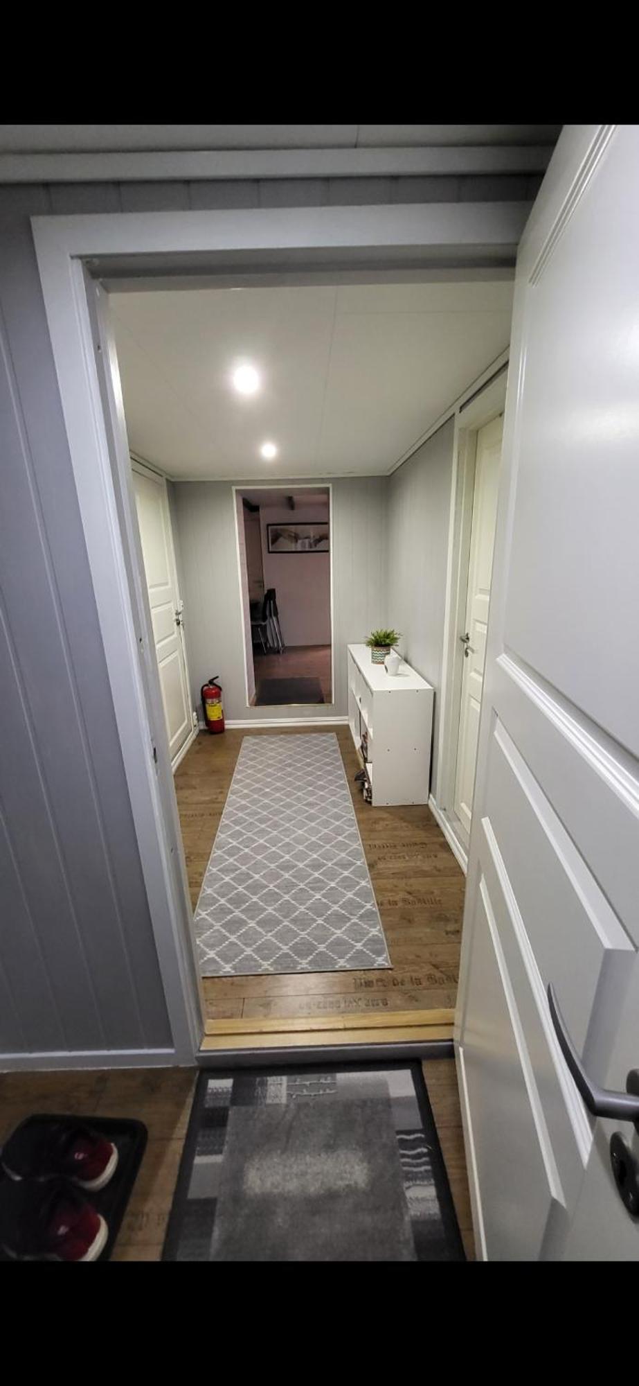 Fin Leilighet I Stille Og Rolig Omrade Med Gratis Privat Parkering! Stavanger Luaran gambar